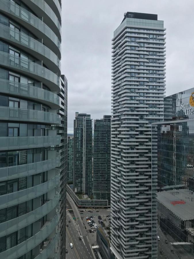Stylish Condos Toronto Eksteriør bilde